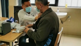 周广举主任门诊看诊