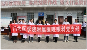 2019.12.08 我科走进南部县龙凤村，为老人进行义诊